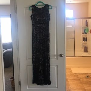 Night way Black Lace Gown